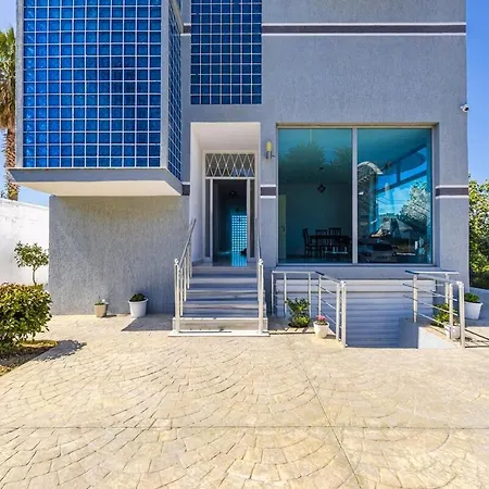 1br With Mountain Views By Pikhost