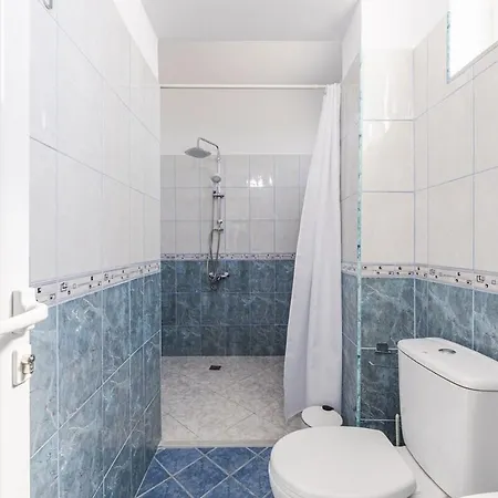 アパート 1br With Mountain Views By Pikhost