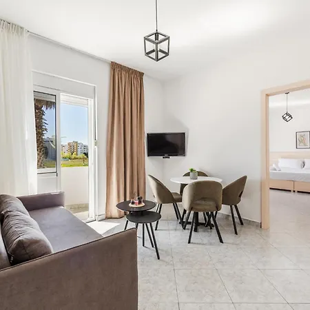 Apartment 1br With Mountain Views By Pikhost