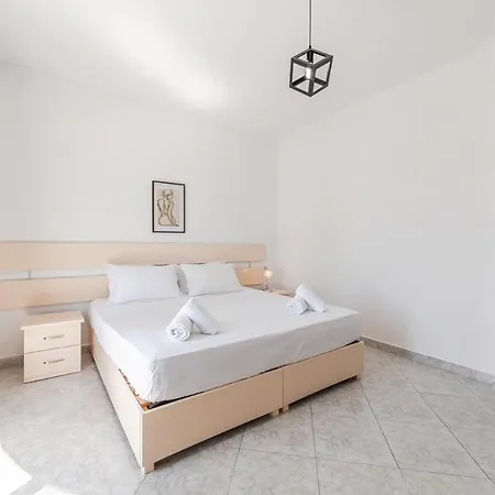 1br With Mountain Views By Pikhost Golem (Tirana)