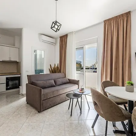 1br With Mountain Views By Pikhost * Golem (Tirana)