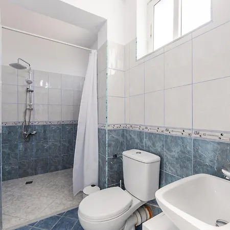 1br With Mountain Views By Pikhost *