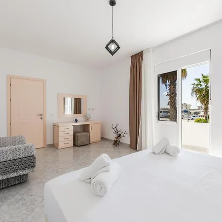 1br With Mountain Views By Pikhost דירה
