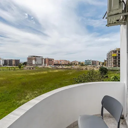 1br With Mountain Views By Pikhost דירה