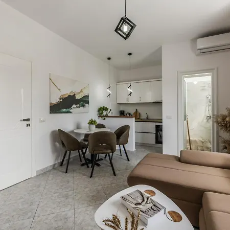 דירה 1br With Mountain Views By Pikhost