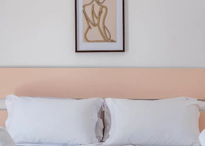 1br With Mountain Views By Pikhost * Golem (Tirana)