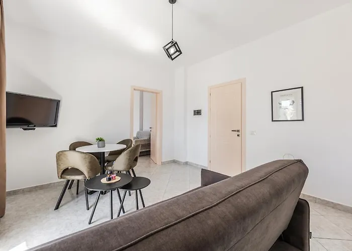 Lägenhet 1br With Mountain Views By Pikhost