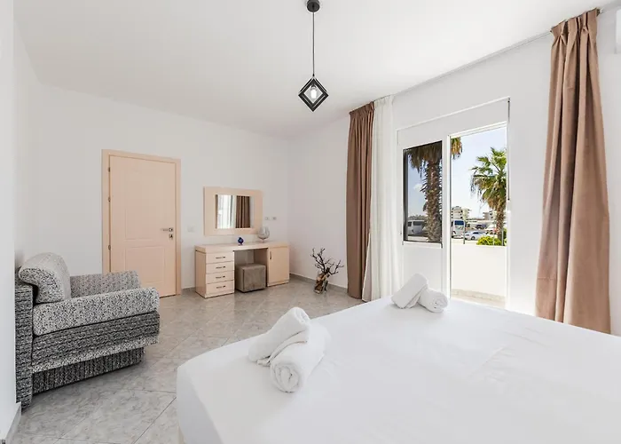 1br With Mountain Views By Pikhost Lägenhet