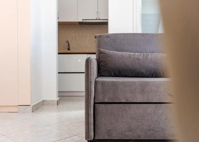 1br With Mountain Views By Pikhost * Golem (Tirana)